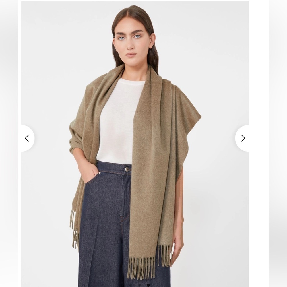 Elegant Tan Women's Scarf - 10% Cashmere & 90% Wool